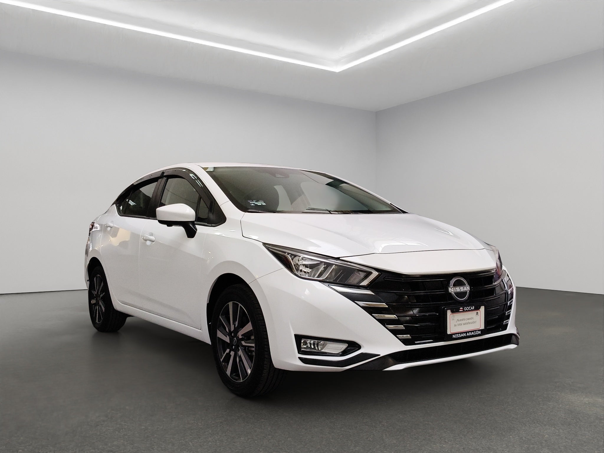 2025 Nissan Versa 4 pts. Sense, TM5, a/ac., R-15 (línea anterior)