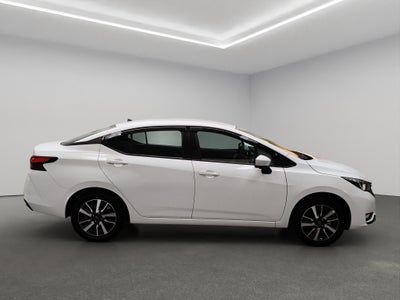 2025 Nissan Versa 4 pts. Sense, TM5, a/ac., R-15 (línea anterior)