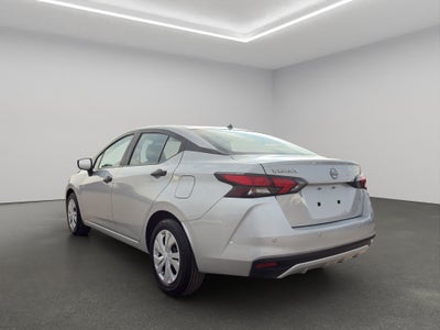 2024 Nissan Versa 4 pts. Sense, CVT, a/ac., R-15