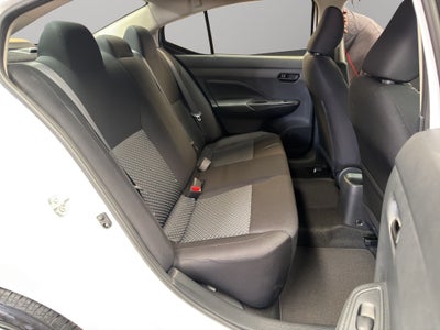 2024 Nissan Versa 4 pts. Sense, TM5, a/ac., R-15