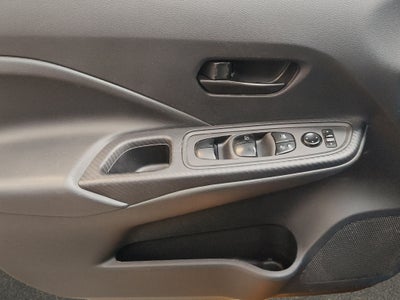 2024 Nissan Versa 4 pts. Sense, TM5, a/ac., R-15