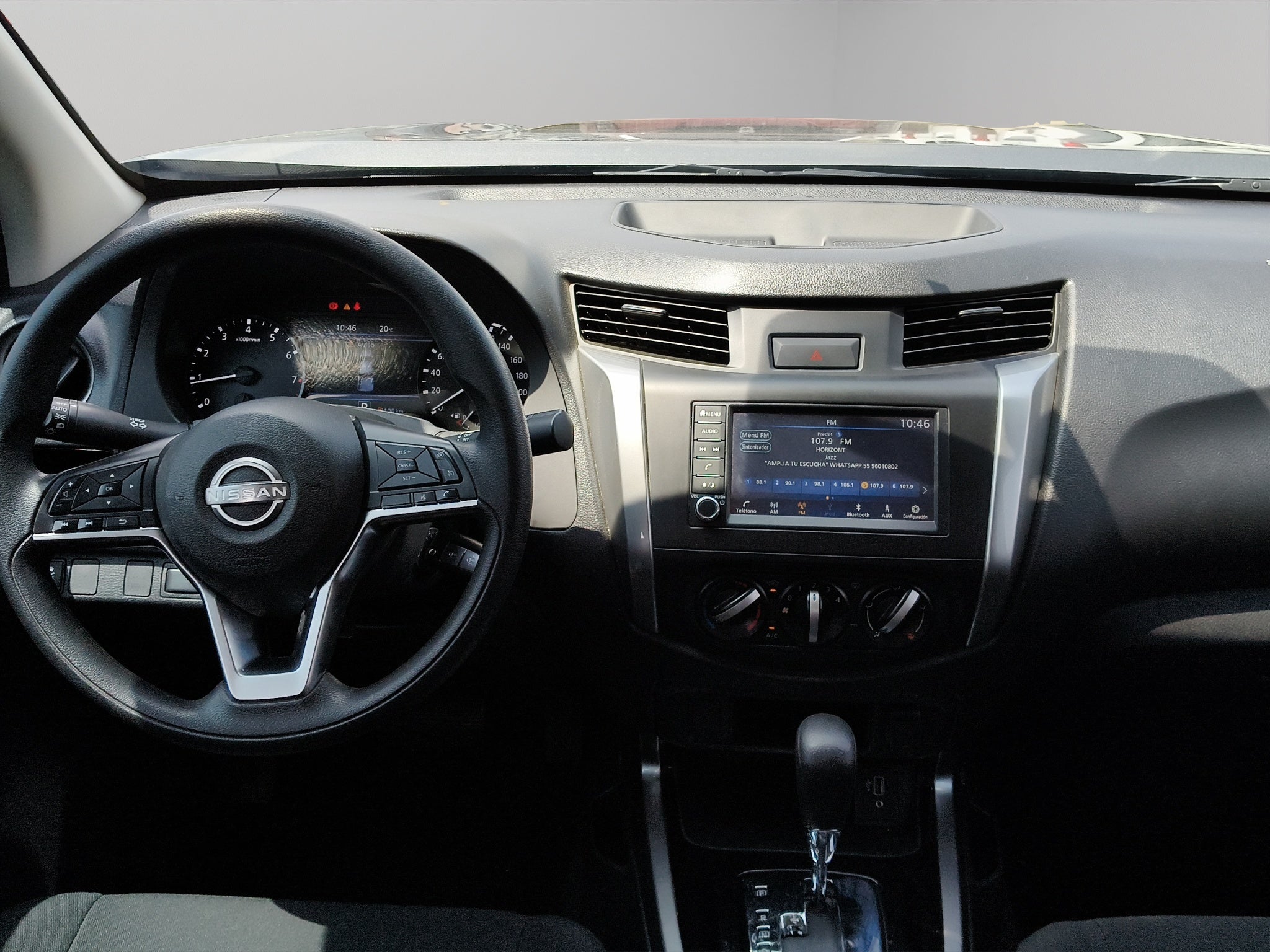 2024 Nissan Comerciales Frontier y NP 300 Frontier Pick-Up 4 pts, Frontier LE, Doble Cab., L4, 2.5l, TA, a/ac, VE, estribos, RA-17