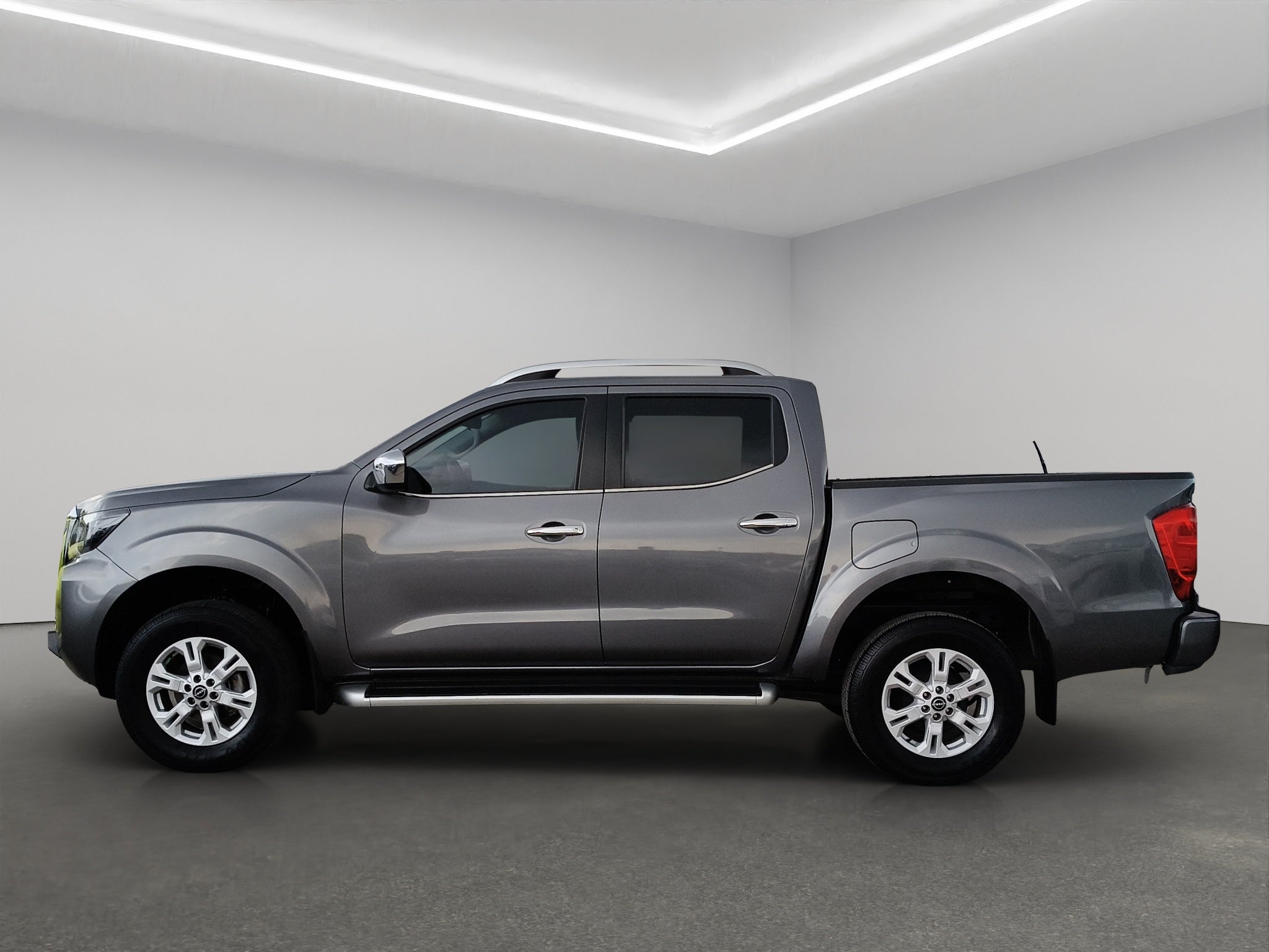 2024 Nissan Comerciales Frontier y NP 300 Frontier Pick-Up 4 pts, Frontier LE, Doble Cab., L4, 2.5l, TA, a/ac, VE, estribos, RA-17