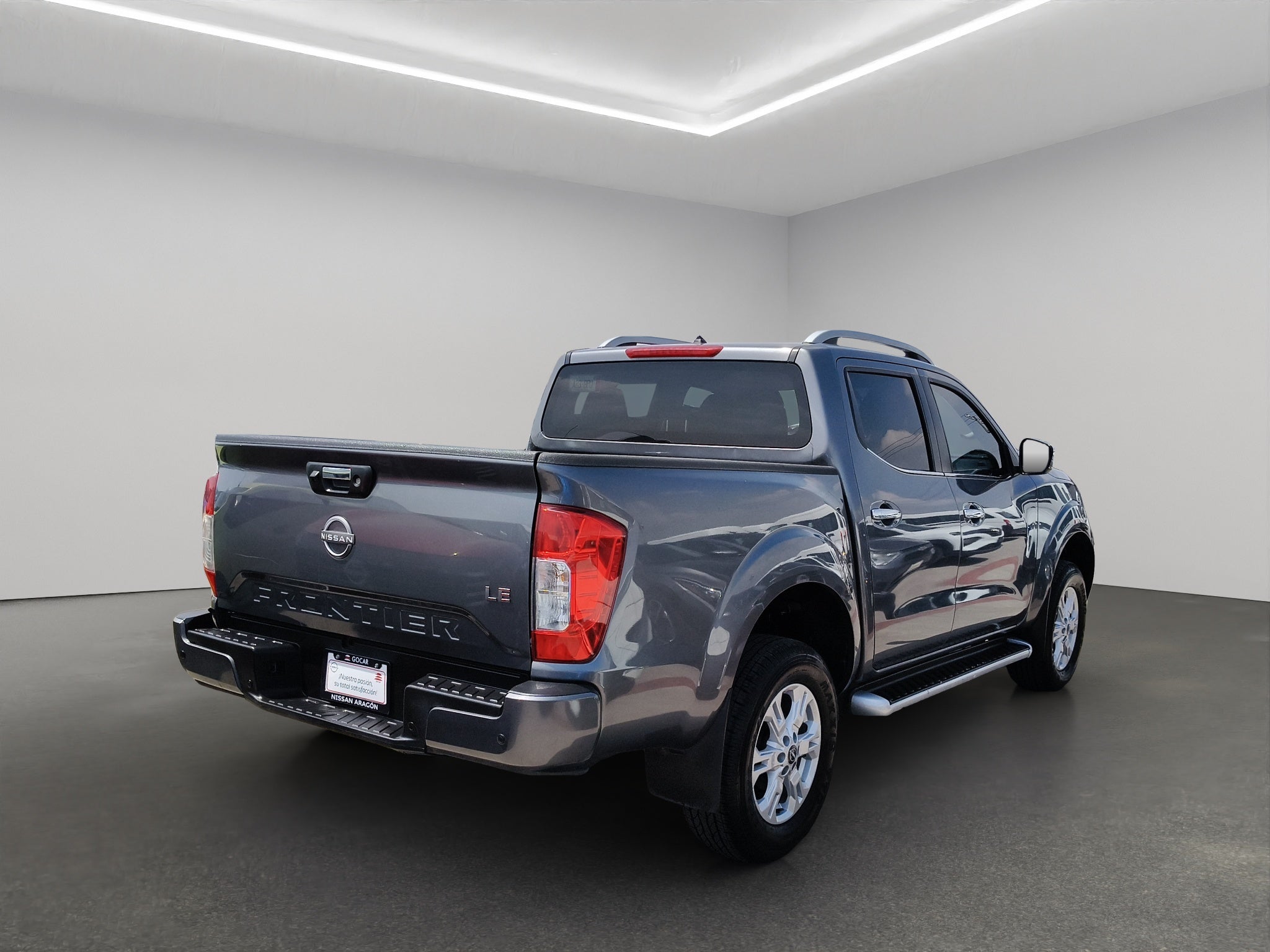 2024 Nissan Comerciales Frontier y NP 300 Frontier Pick-Up 4 pts, Frontier LE, Doble Cab., L4, 2.5l, TA, a/ac, VE, estribos, RA-17