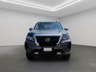 2024 Nissan Comerciales Frontier y NP 300 Frontier Pick-Up 4 pts, Frontier LE, Doble Cab., L4, 2.5l, TA, a/ac, VE, estribos, RA-17