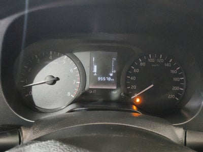 2020 Nissan Comerciales NP300 4 pts. SE, Pick-Up, Doble Cab., TM6, a/ac., VE, CD (línea anterior)