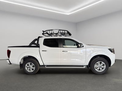 2025 Nissan Comerciales Frontier y NP 300 Frontier Pick-Up 4 pts. Frontier LE, Doble Cab., L4, 2.5l, TM6, a/ac., VE, estribos, RA-17