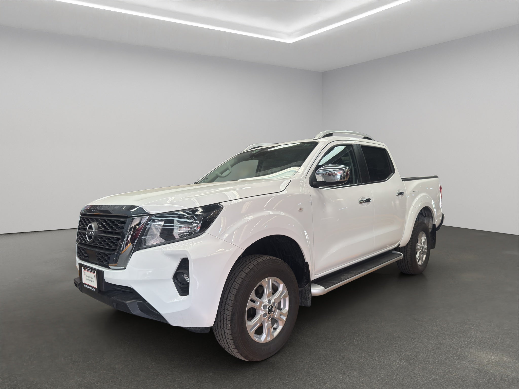 2025 Nissan Comerciales Frontier y NP 300 Frontier Pick-Up 4 pts. Frontier LE, Doble Cab., L4, 2.5l, TA, a/ac., VE, estribos, RA-17