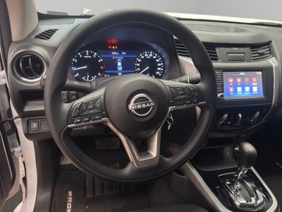 2025 Nissan Comerciales Frontier y NP 300 Frontier Pick-Up 4 pts. Frontier LE, Doble Cab., L4, 2.5l, TA, a/ac., VE, estribos, RA-17