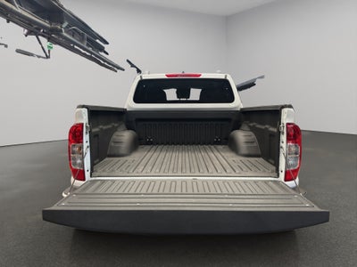 2025 Nissan Comerciales Frontier y NP 300 Frontier Pick-Up 4 pts. Frontier LE, Doble Cab., L4, 2.5l, TA, a/ac., VE, estribos, RA-17