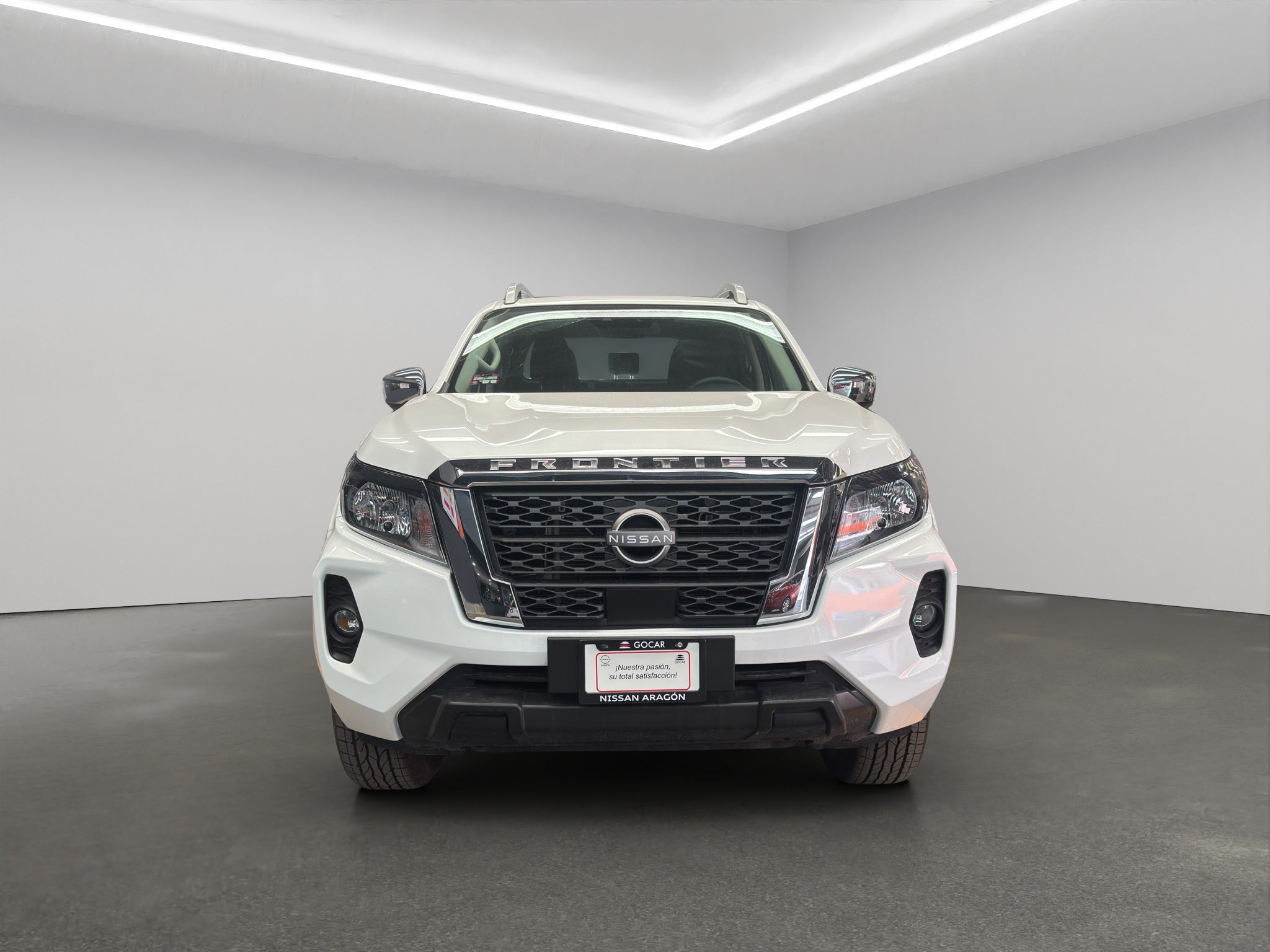 2025 Nissan Comerciales Frontier y NP 300 Frontier Pick-Up 4 pts. Frontier LE, Doble Cab., L4, 2.5l, TA, a/ac., VE, estribos, RA-17