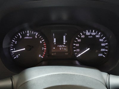 2024 Nissan Comerciales NP300 2 pts. Pick-Up, Cab. Sencilla, TM6, a/ac.