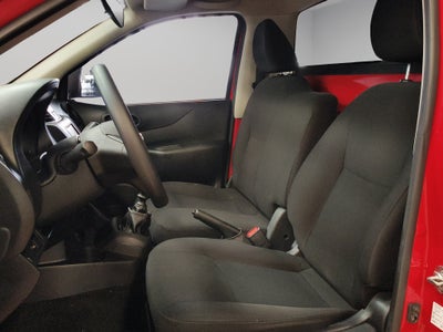 2025 Nissan Comerciales NP300 2 pts. Chas. Cab., TM6
