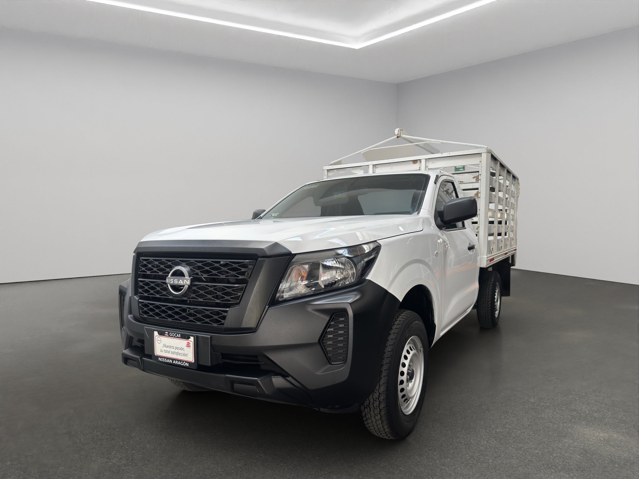2025 Nissan Comerciales NP300 2 pts. Chas. Cab., TM6
