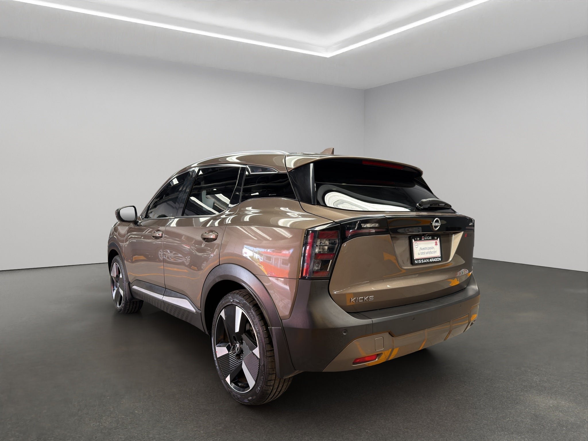 2025 Nissan Kicks VUD 5 pts. Exclusive, 2.0l, TA, pantalla touch 12