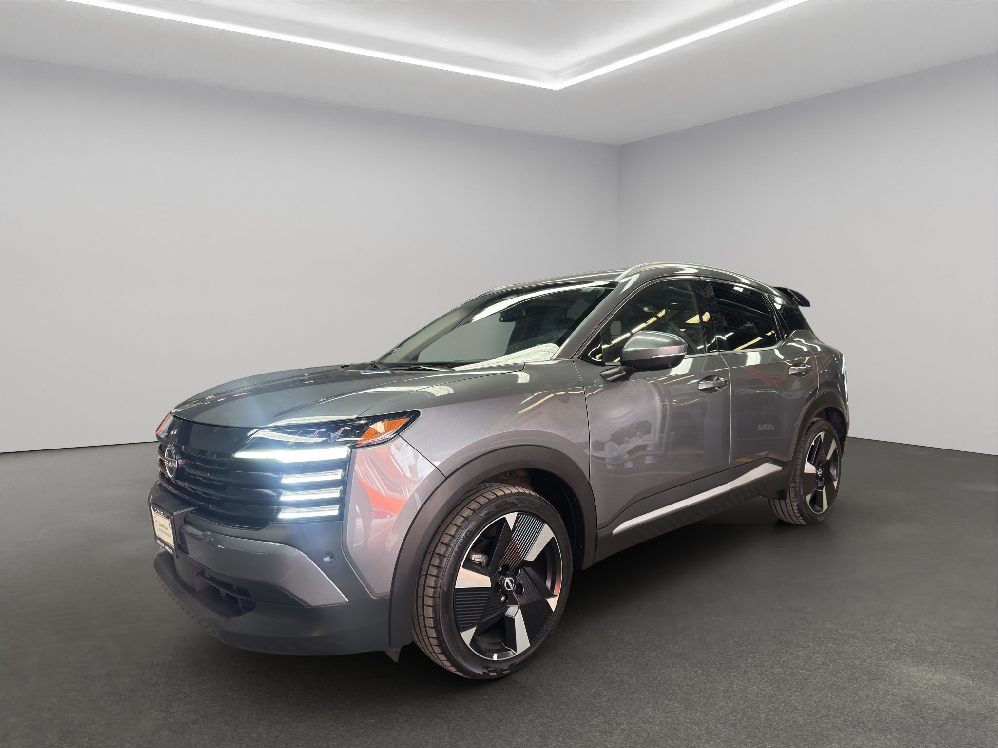 2025 Nissan Kicks VUD 5 pts. Platinum, 2.0l, TA, TP, s. Bose, pantalla touch 12