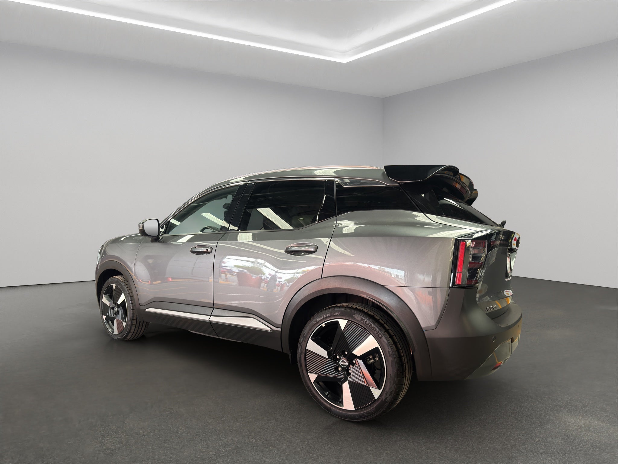 2025 Nissan Kicks VUD 5 pts. Platinum, 2.0l, TA, TP, s. Bose, pantalla touch 12