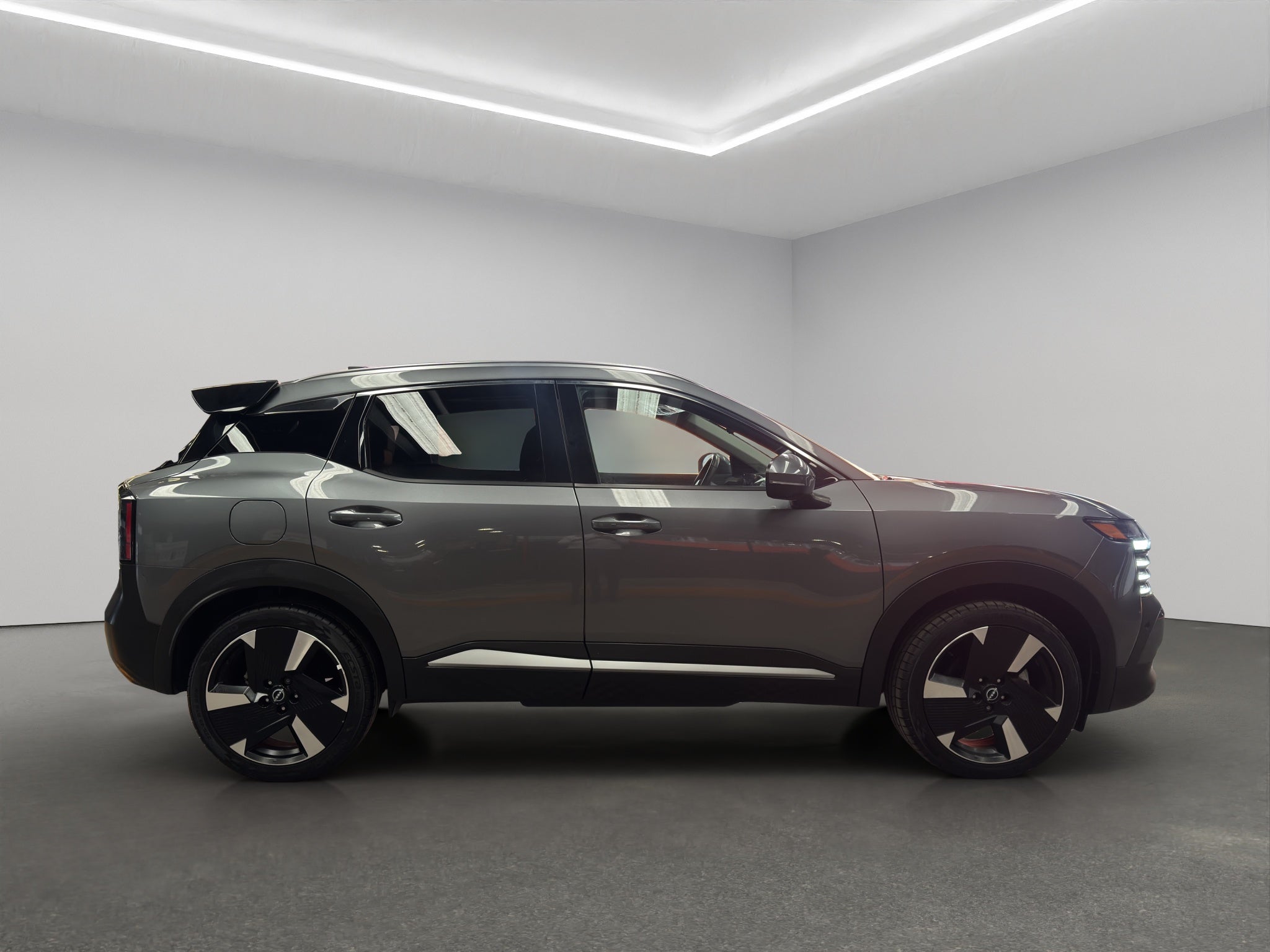 2025 Nissan Kicks VUD 5 pts. Platinum, 2.0l, TA, TP, s. Bose, pantalla touch 12
