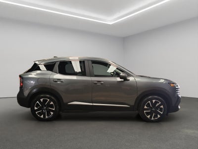 2025 Nissan Kicks VUD 5 pts. Advance, 2.0l, TA, RA-17 (línea nueva)