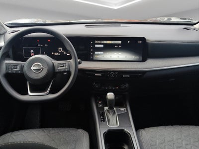 2025 Nissan Kicks VUD 5 pts. Advance, 2.0l, TA, RA-17 (línea nueva)