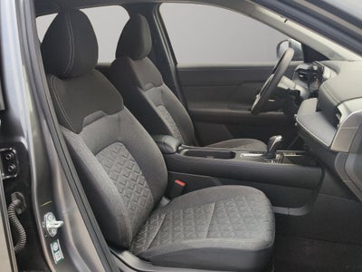 2025 Nissan Kicks VUD 5 pts. Advance, 2.0l, TA, RA-17 (línea nueva)