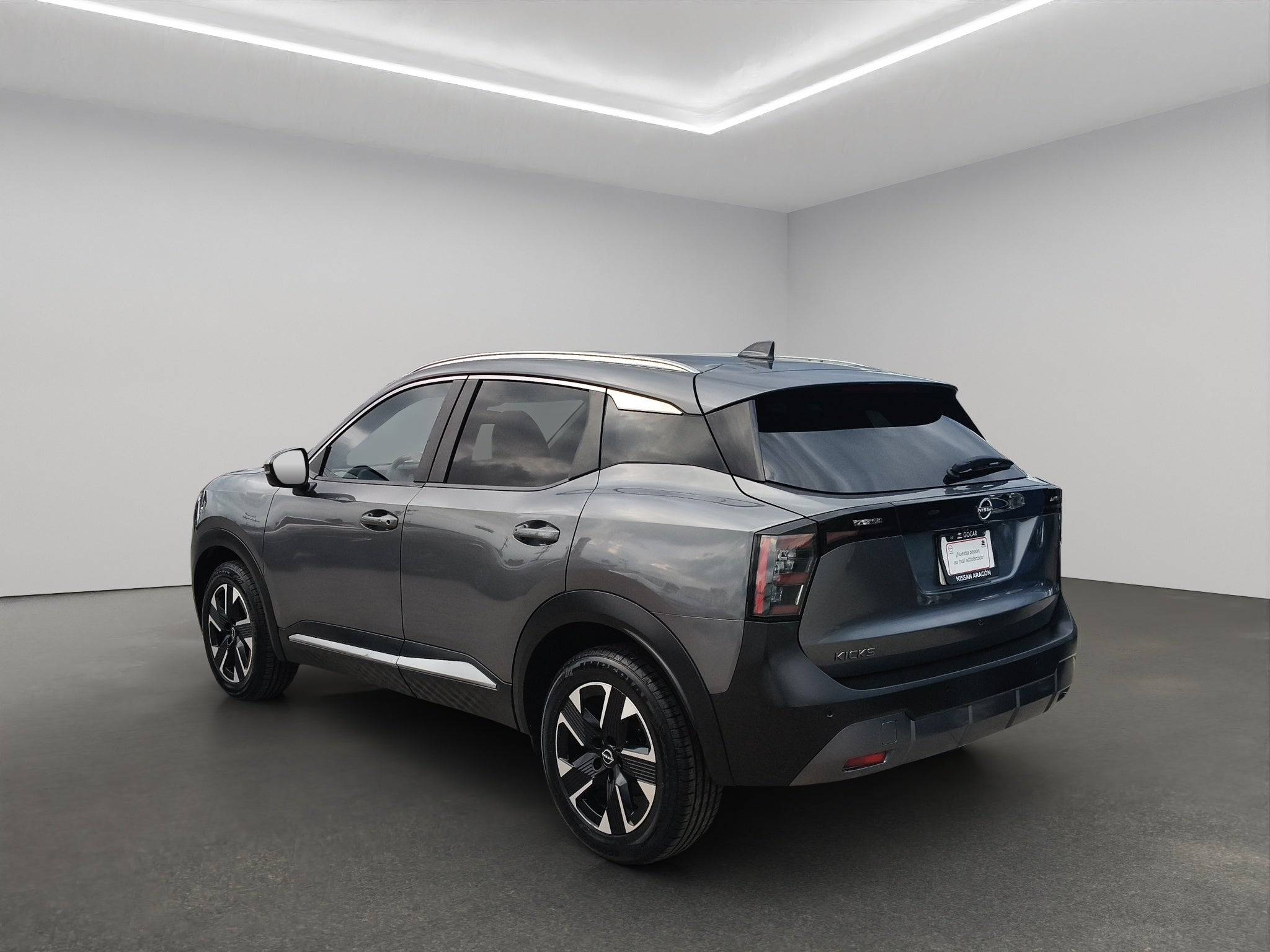 2025 Nissan Kicks VUD 5 pts. Advance, 2.0l, TA, RA-17 (línea nueva)