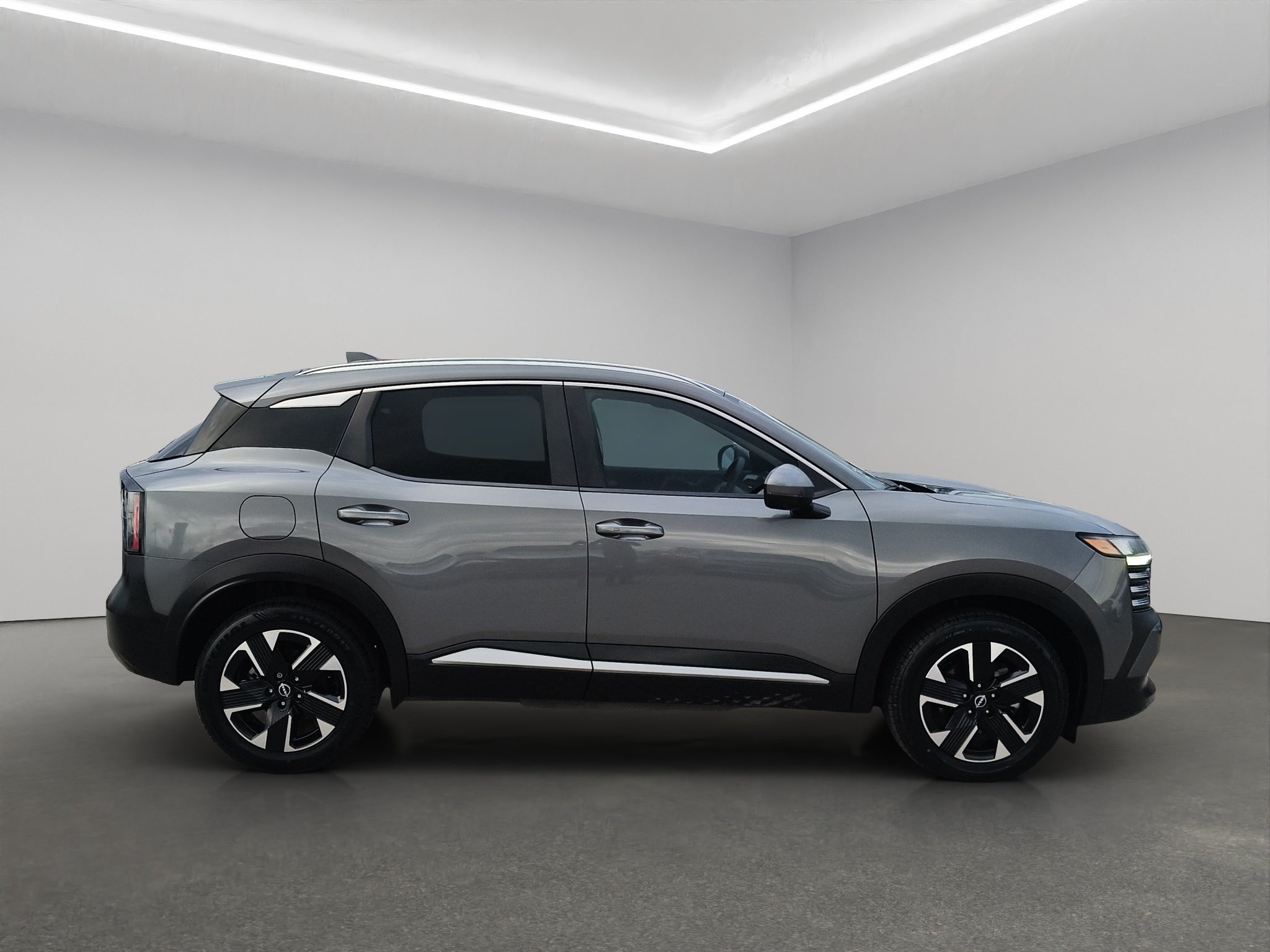 2025 Nissan Kicks VUD 5 pts. Advance, 2.0l, TA, RA-17 (línea nueva)