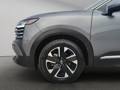 2025 Nissan Kicks VUD 5 pts. Advance, 2.0l, TA, RA-17 (línea nueva)