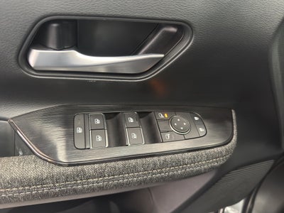 2025 Nissan Kicks VUD 5 pts. Platinum, 2.0l, TA, TP, s. Bose, pantalla touch 12