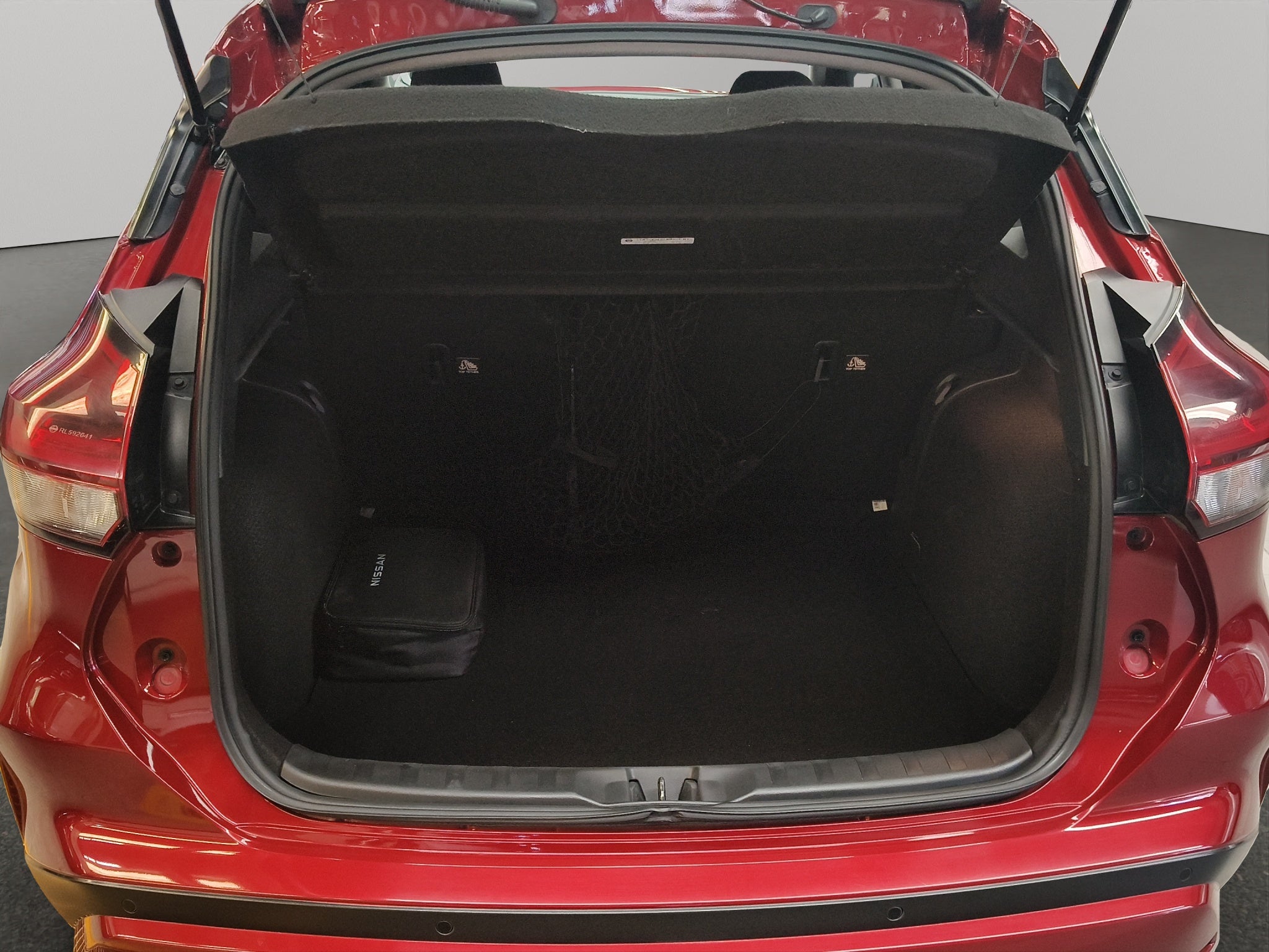 2024 Nissan Kicks VUD 5 pts. Advance, 1.6l, CVT, a/ac., VE, RA-16 (línea anterior)