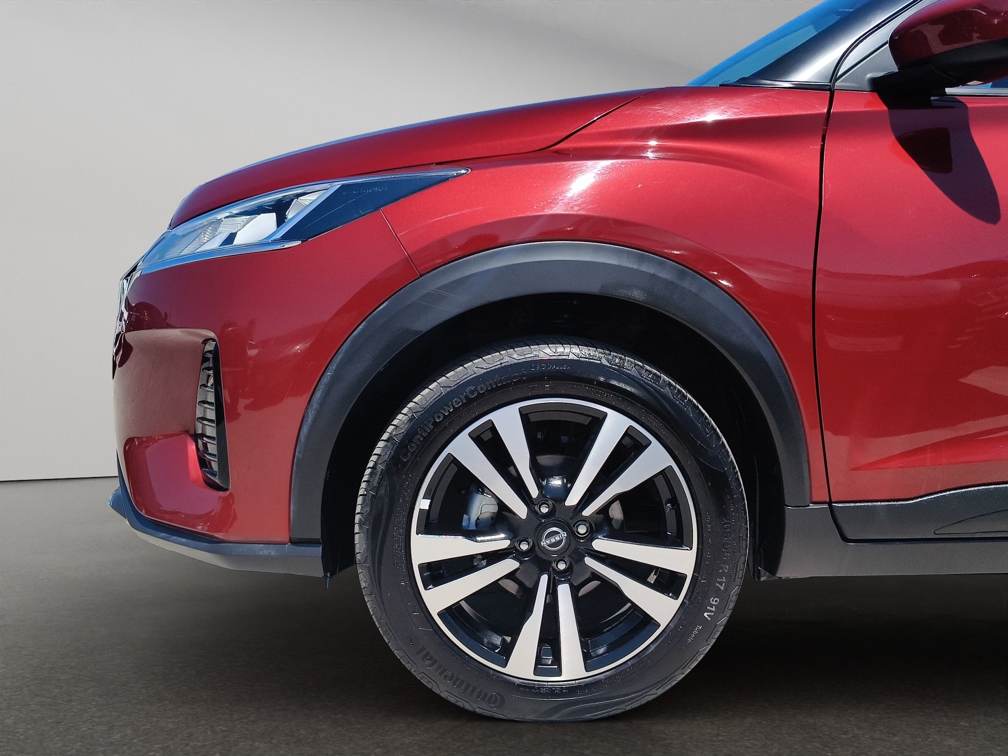 2024 Nissan Kicks VUD 5 pts. Advance, 1.6l, CVT, a/ac., VE, RA-16 (línea anterior)