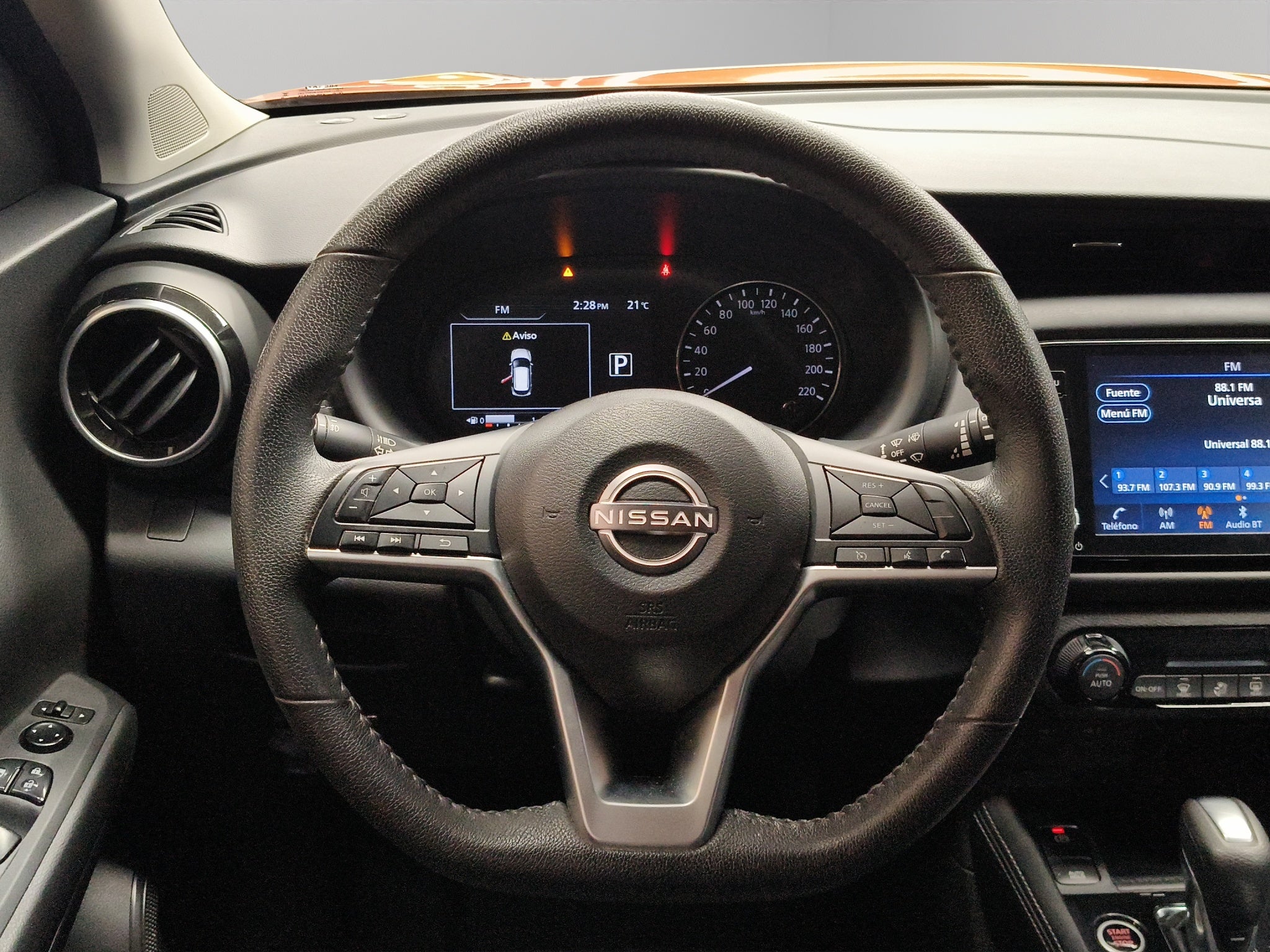 2022 Nissan Kicks VUD 5 pts. Exclusive, 1.6l, TA, a/ac. Aut., piel, GPS, RA-17