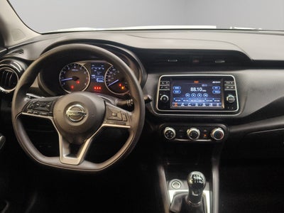 2021 Nissan Kicks VUD 5 pts. Advance, 1.6l, TM5, a/ac., VE, RA-16 (cambio de línea)