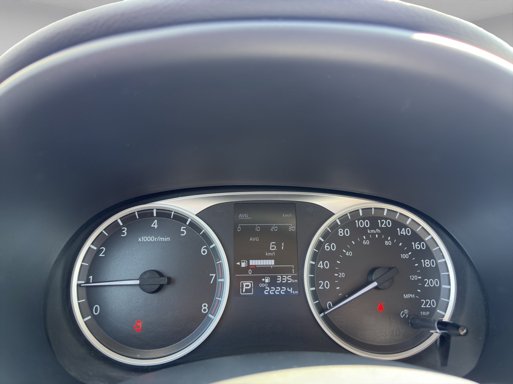 2024 Nissan Kicks VUD 5 pts. Advance, 1.6l, TM5, a/ac., VE, RA-16 (línea anterior)