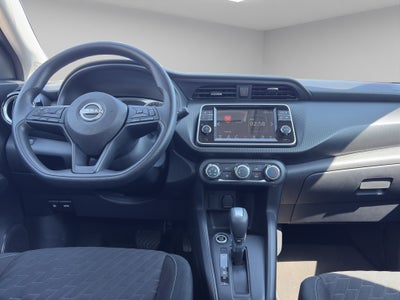 2024 Nissan Kicks VUD 5 pts. Advance, 1.6l, TM5, a/ac., VE, RA-16 (línea anterior)