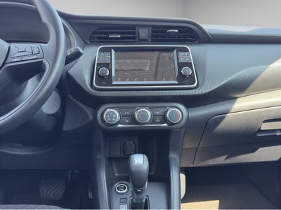 2024 Nissan Kicks VUD 5 pts. Advance, 1.6l, TM5, a/ac., VE, RA-16 (línea anterior)