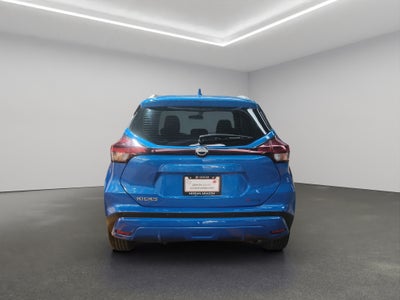 2024 Nissan Kicks VUD 5 pts. Advance, 1.6l, TM5, a/ac., VE, RA-16 (línea anterior)