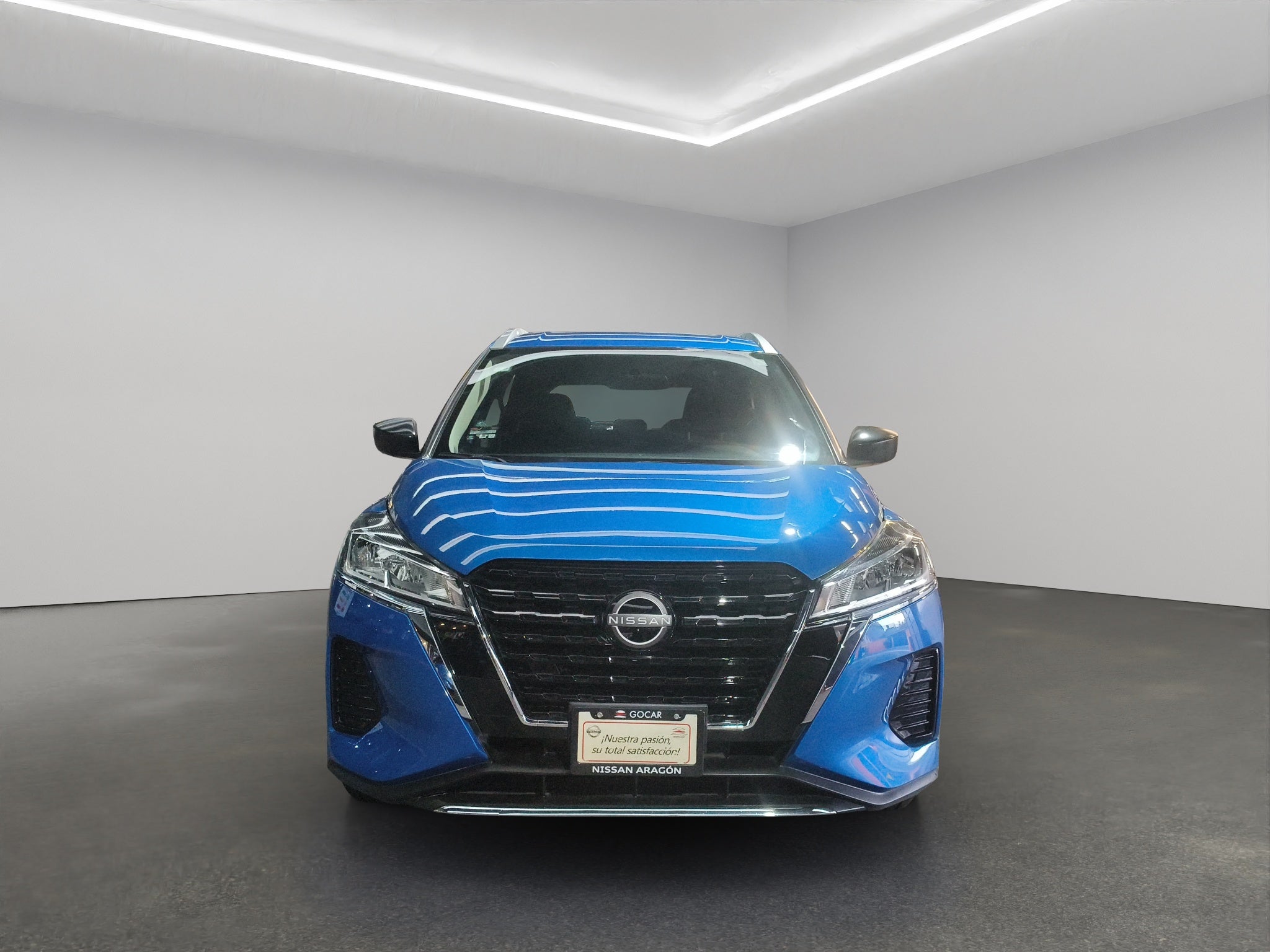 2024 Nissan Kicks VUD 5 pts. Advance, 1.6l, TM5, a/ac., VE, RA-16 (línea anterior)