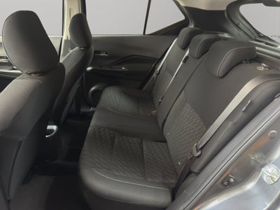 2025 Nissan Kicks VUD 5pts. Play Advance, 1.6l, CVT, RA-17 (línea nueva)