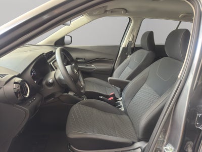 2025 Nissan Kicks VUD 5pts. Play Advance, 1.6l, CVT, RA-17 (línea nueva)