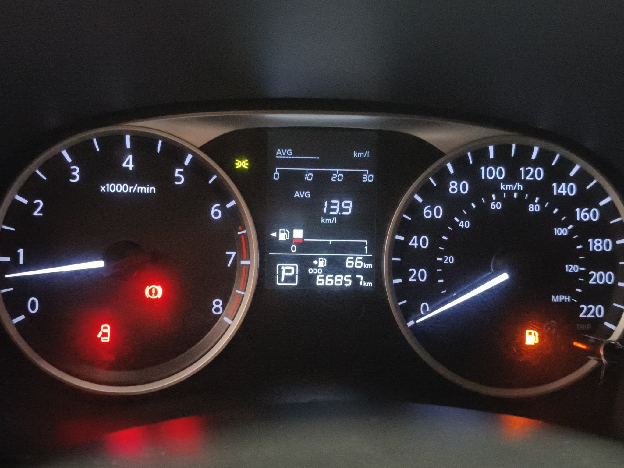 2024 Nissan Kicks VUD 5 pts. Advance, 1.6l, CVT, a/ac., VE, RA-16 (línea anterior)