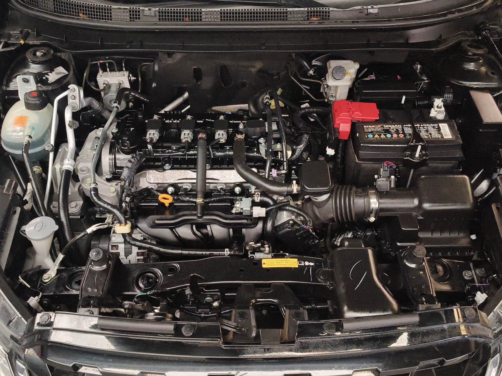 2024 Nissan Kicks VUD 5 pts. Advance, 1.6l, CVT, a/ac., VE, RA-16 (línea anterior)
