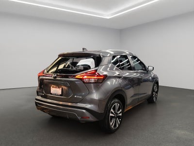 2024 Nissan Kicks VUD 5 pts. Advance, 1.6l, CVT, a/ac., VE, RA-16 (línea anterior)