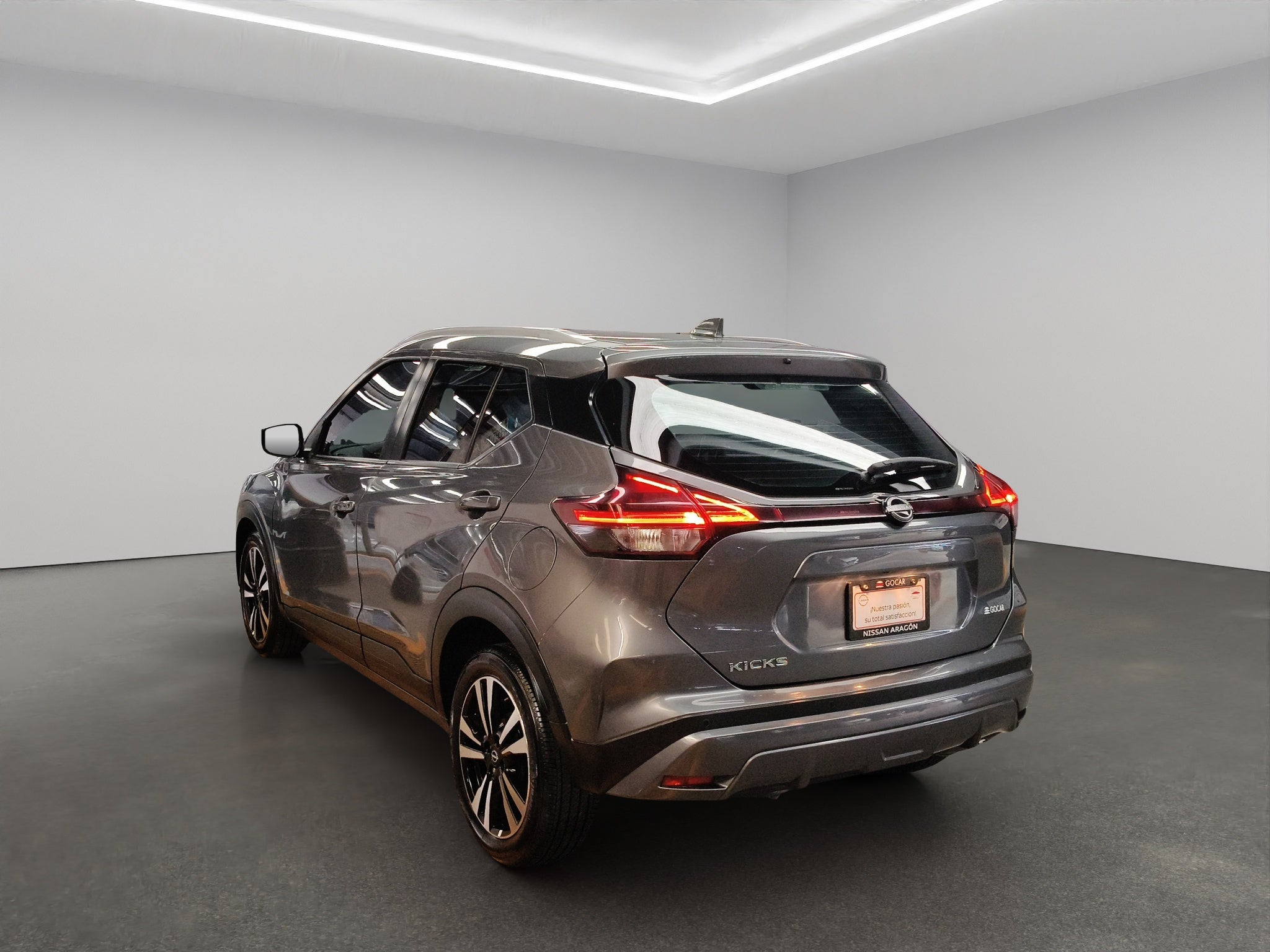 2024 Nissan Kicks VUD 5 pts. Advance, 1.6l, CVT, a/ac., VE, RA-16 (línea anterior)