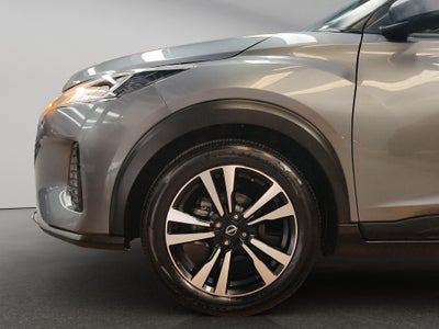 2024 Nissan Kicks VUD 5 pts. Advance, 1.6l, CVT, a/ac., VE, RA-16 (línea anterior)