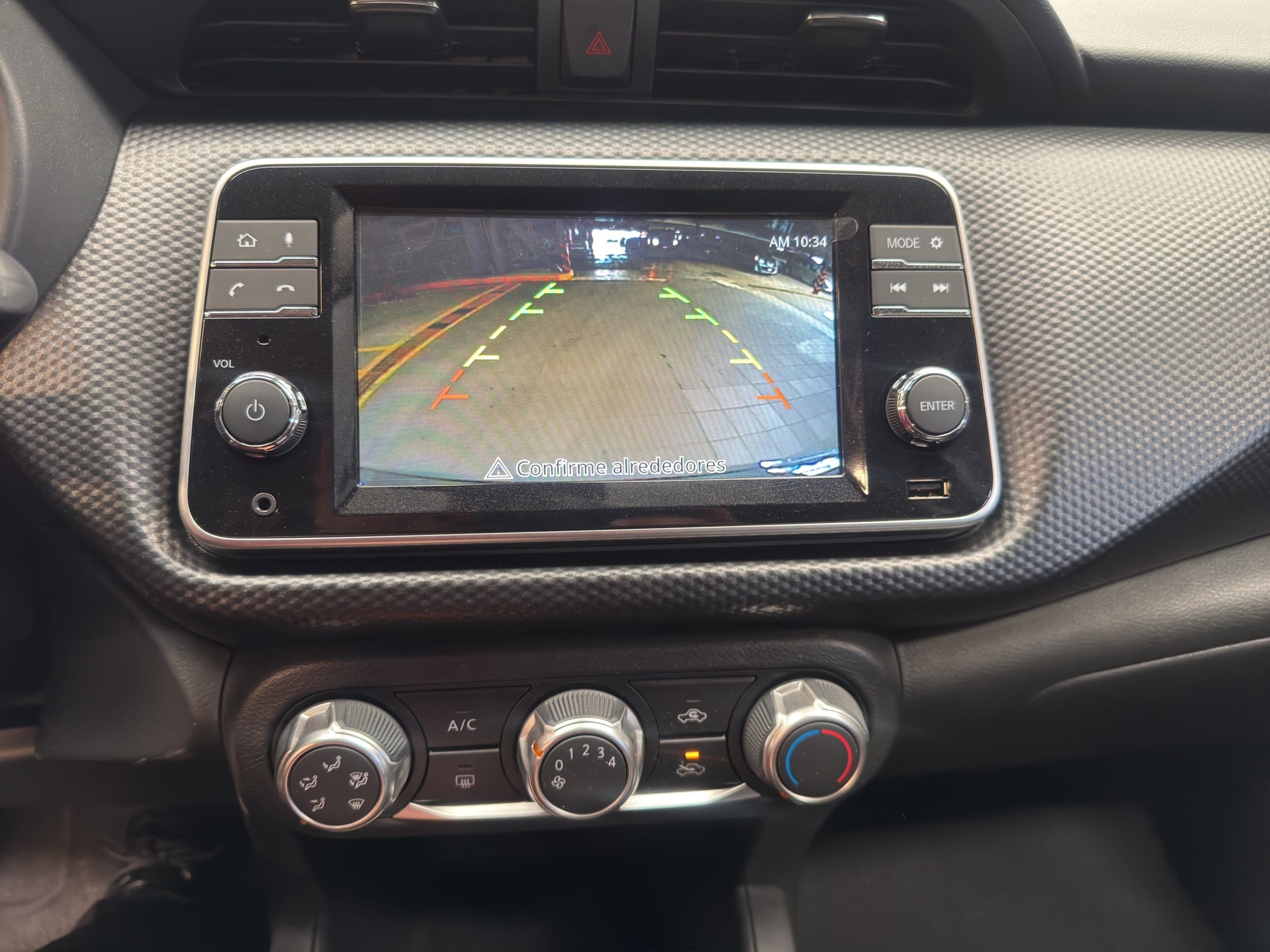 2025 Nissan Kicks VUD 5 pts. Play Advance, 1.6l, CVT, RA-17 (línea nueva)