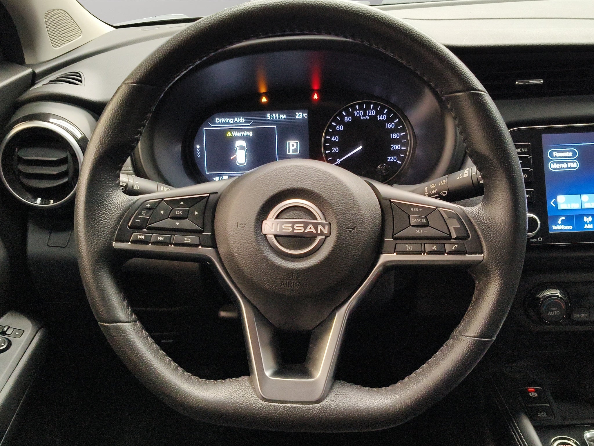 2023 Nissan Kicks VUD 5 pts. Platinum, 1.6l, TA, a/ac. Aut., piel, GPS, RA-18