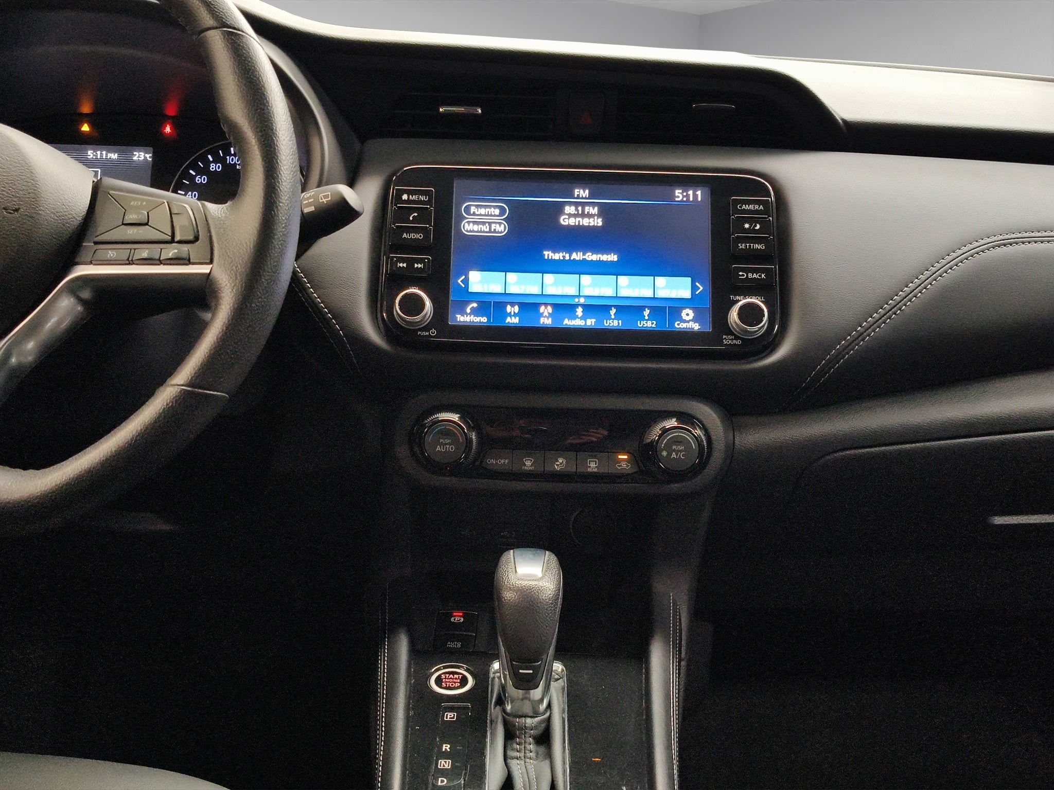 2023 Nissan Kicks VUD 5 pts. Platinum, 1.6l, TA, a/ac. Aut., piel, GPS, RA-18