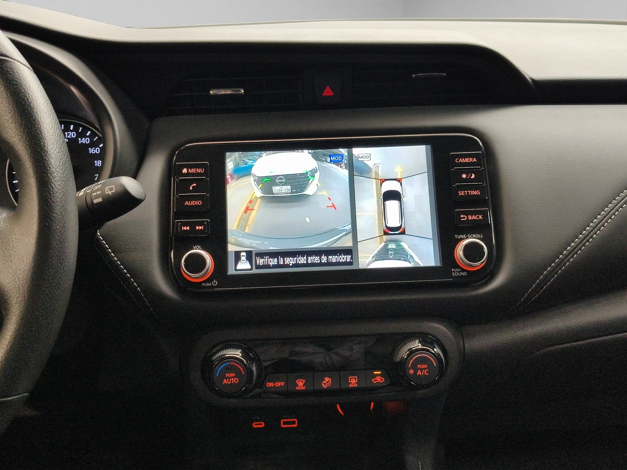 2023 Nissan Kicks VUD 5 pts. Platinum, 1.6l, TA, a/ac. Aut., piel, GPS, RA-18