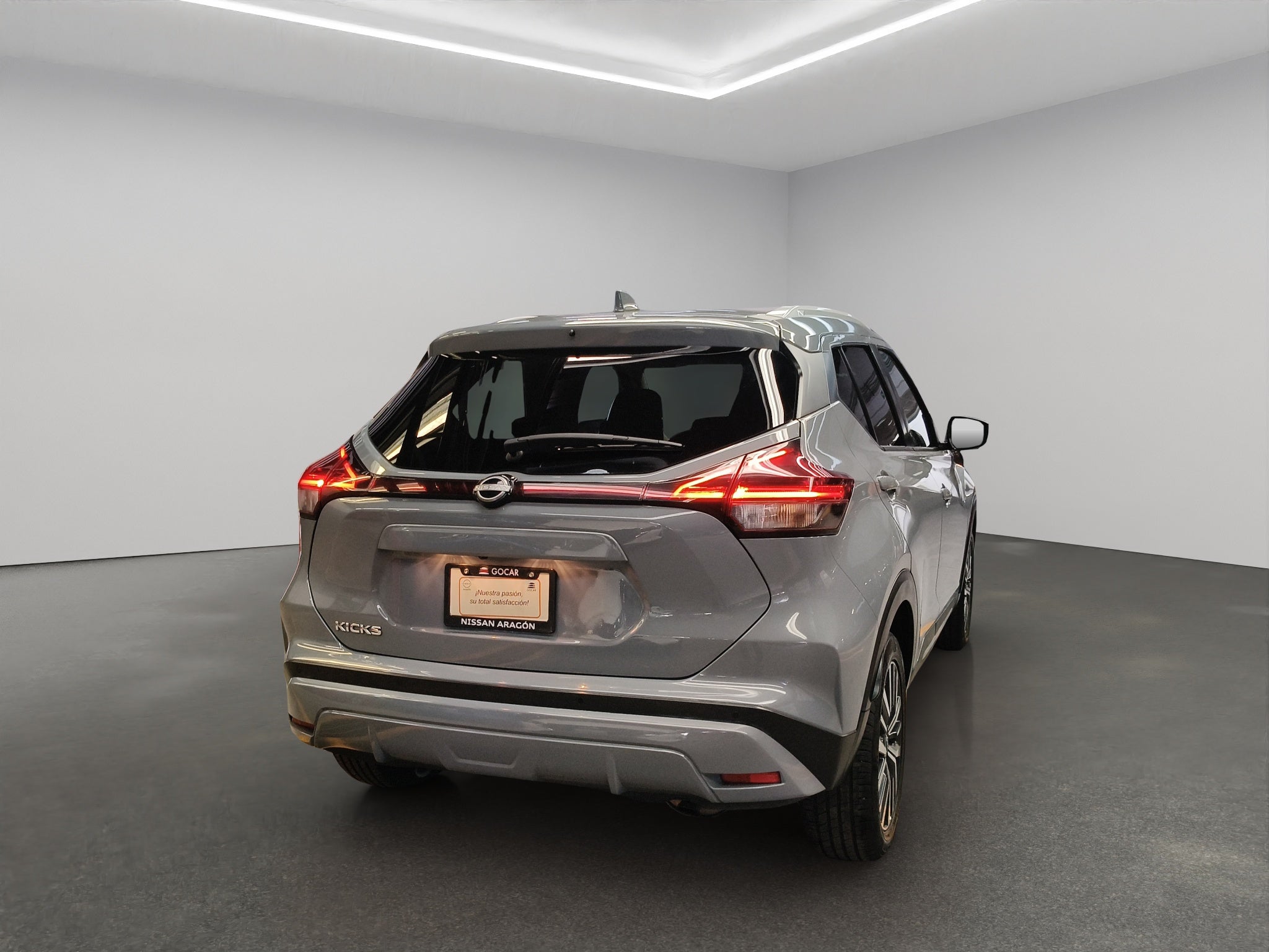 2023 Nissan Kicks VUD 5 pts. Platinum, 1.6l, TA, a/ac. Aut., piel, GPS, RA-18